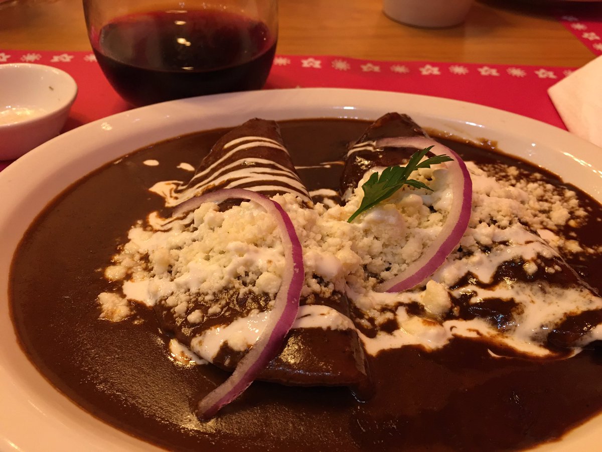 <a href="/SECTUR_mx/">SECTUR México</a> <a href="/SECTUR_TAM/">SECTUR Tamaulipas</a> <a href="/Sectur_Acapulco/">Secretaría de Turismo de Acapulco</a> <a href="/Coatepec_Magico/">Coatepec Pblo Mágico</a> <a href="/Mich_fridman/">Michelle Fridman</a> <a href="/AlexCamachoG1/">@AlexCamacho1</a> En Coatepec pregunta por el restaurante Casa Mercado y pide unas enmoladas de mogomogo y vas a recordar tus raíces africanas