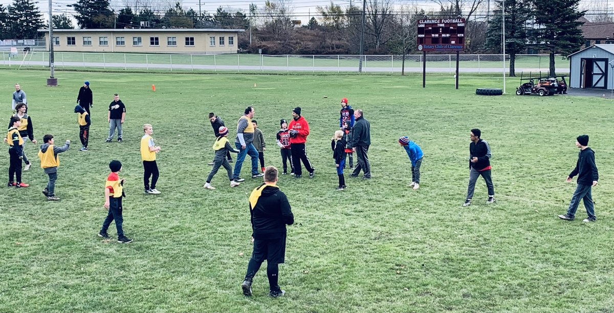 ClarenceBulldog's tweet photo. Fun was had by all on thanksgiving morning with the past, present and future bulldogs in the annual two-hand touch turkey bowl! https://t.co/7cGr52n0Z7