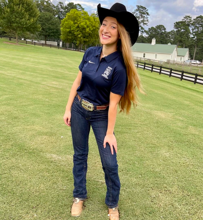 BerryAdmissions's tweet photo. The Women's Equestrian team are the mane 🐎 event! 

#StudentAthleteSpotlight- today we're introducing Autumn Lance, a sophomore nursing major! 

"Being on the equestrian team here at Berry is like having a huge family!" she said

#StudentAthlete #BerryEquestrian #Vikings https://t.co/UfHJcgC2Qr