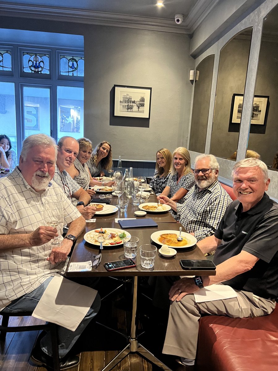 The amazing support to Mindshop Excellence by our equally amazing MSE Trust Board members was recognised at our celebratory dinner last night in South Yarra. Thank you all.