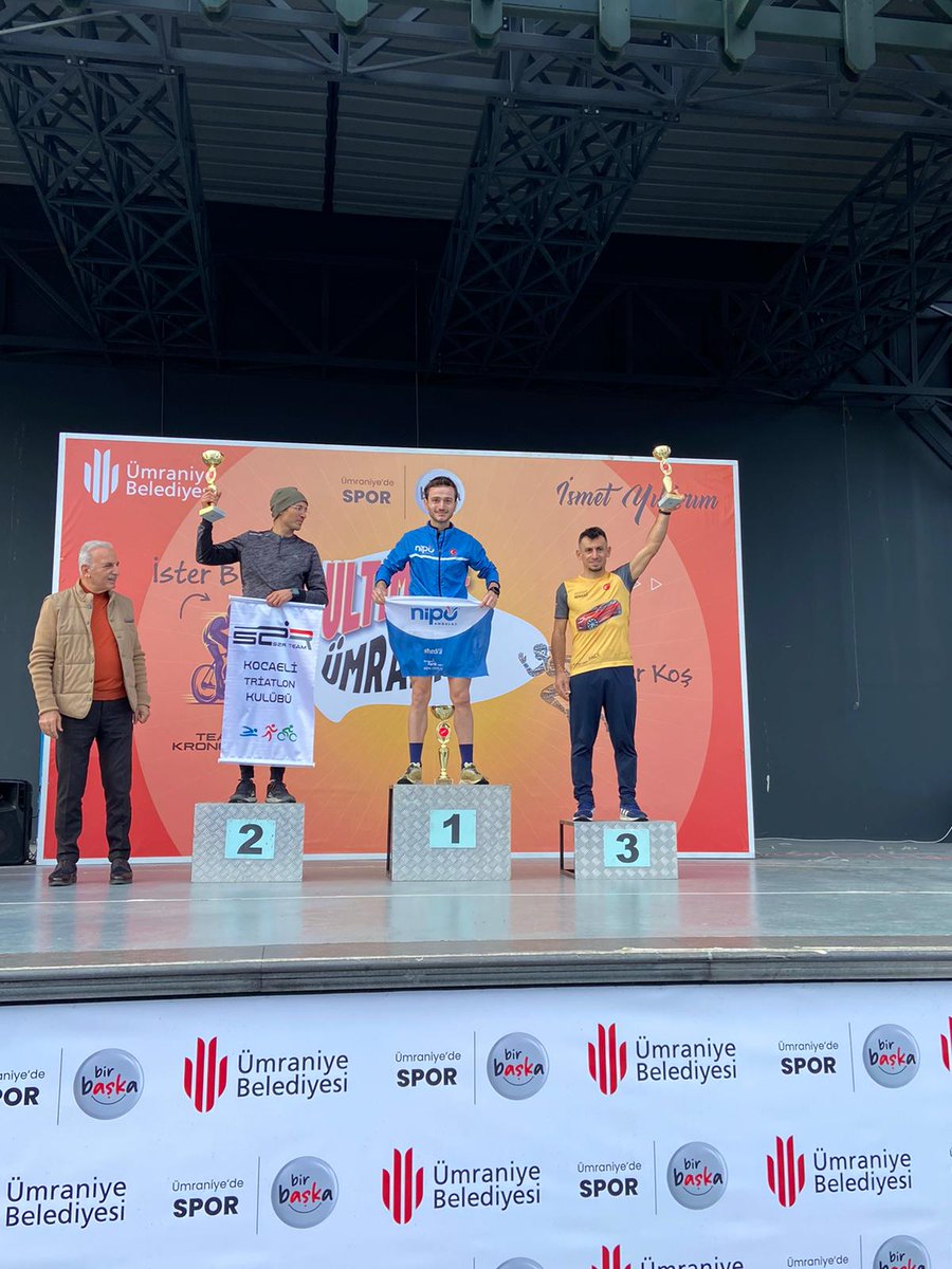 bbisiklet's tweet photo. 1 yarış 2 kürsü 🥇🥈 

Team Kronos’un düzenlediği Ultimate Ümraniye Yarışı'nda bisiklet ve koşuda  1.'lik, bisiklette  2.'lik madalyalarını ilçemize kazandıran  sporcumuz Bilal Gün’e  @bilalgunn ilçe halkımız  ve kulüp üyelerimiz adın teşekkür ediyoruz. 

Tebrikler şampiyon 👏 https://t.co/uc36a1mbZX