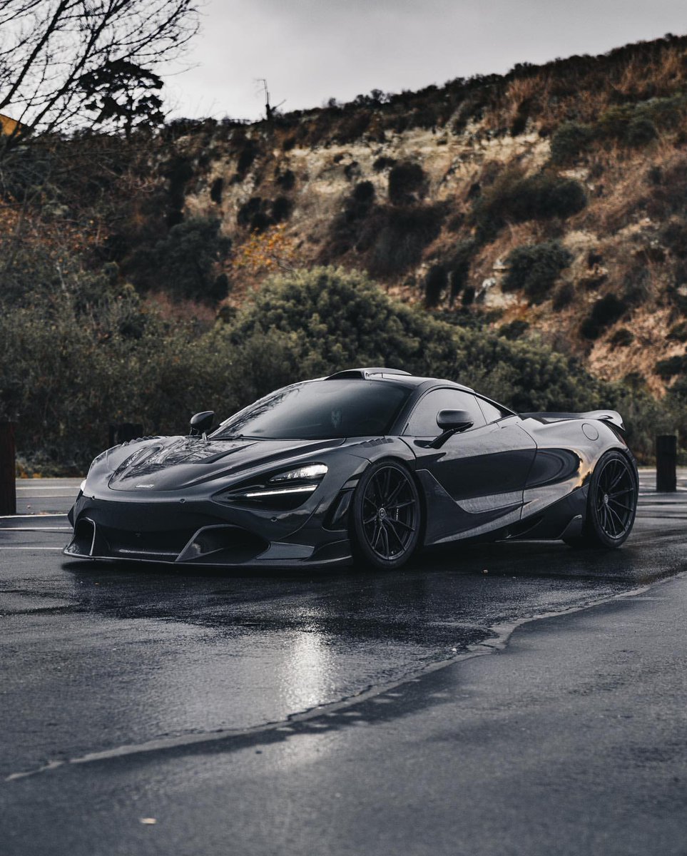 carpxrnpicx's tweet photo. McLaren 720s https://t.co/B9tg3Z9Np4