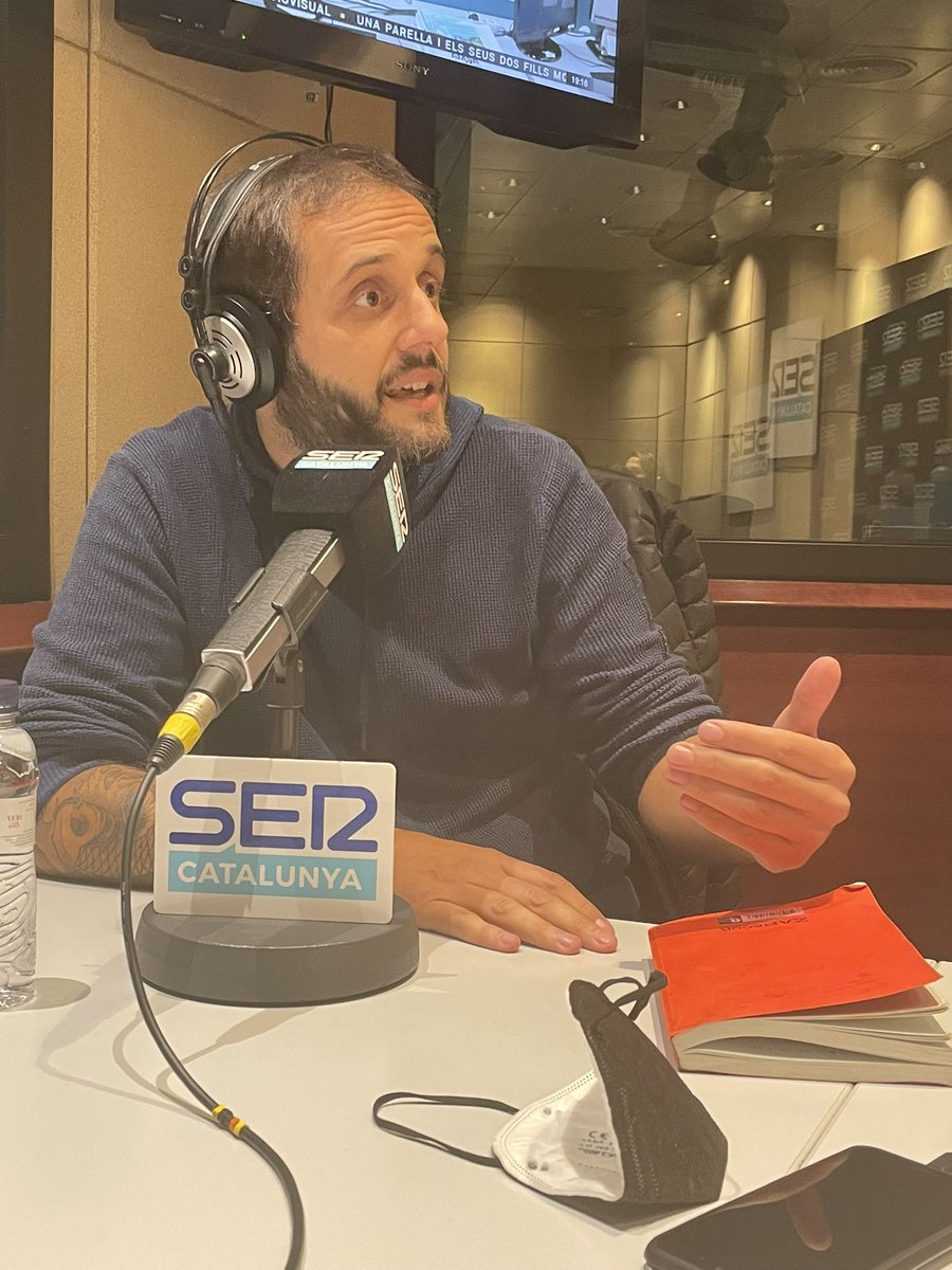 BalcoSERCAT's tweet photo. 🎤 “Com més complicades els fem les coses a les persones que migren, més complicarem l’infrahabitatge”

🏚 Només a Barcelona malviuen 865 persones. D’aquestes, 209 són menors d’edat

🗣En parlem amb Albert Sales

▶️ https://t.co/CTb2yTiTxZ https://t.co/f0yC0xMsx7
