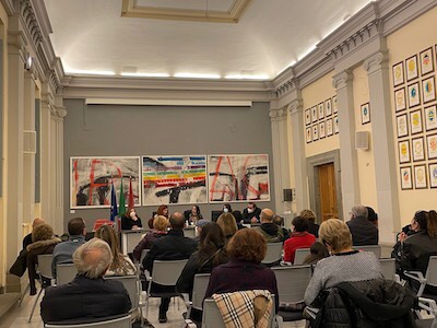 DDistorti's tweet photo. #libri presentato a #Velletri Zehra la ragazza che dipingeva la guerra di @elladbs 👉 https://t.co/mnwJmD17kY https://t.co/pUWrJHBMwp