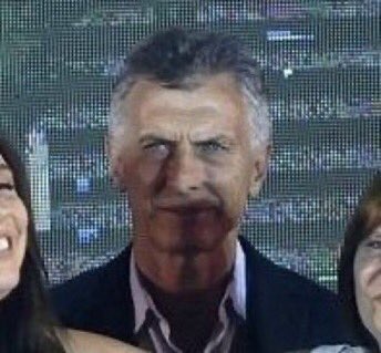 SombraHamlet's tweet photo. Yo viendo como todos le dan su sentido pésame a @colosalclaudio por mi muerte…😑🤡 https://t.co/cK5kOanPgZ