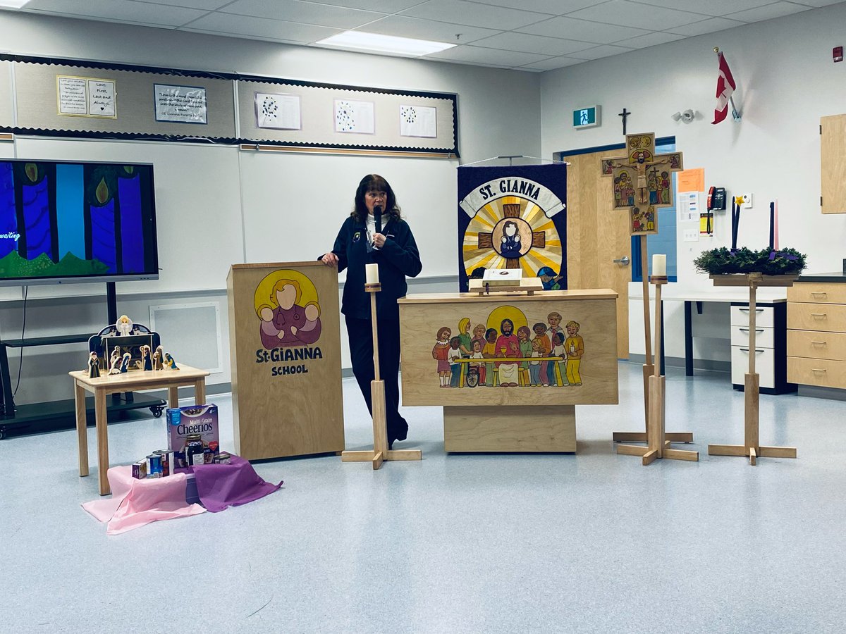 StgiannaC's tweet photo. ๐Amazing job Mrs. Wardโs kinders & Ms. Tubera 4/3 for starting our first week of Advent with such a thoughtful liturgy! ๐ #CSSD_edu #adventweek1 https://t.co/ydAL3Og0Io