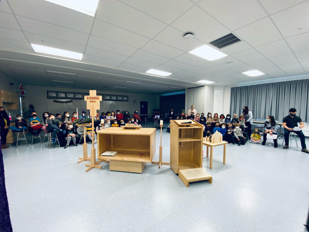 StgiannaC's tweet photo. ๐Amazing job Mrs. Wardโs kinders & Ms. Tubera 4/3 for starting our first week of Advent with such a thoughtful liturgy! ๐ #CSSD_edu #adventweek1 https://t.co/ydAL3Og0Io
