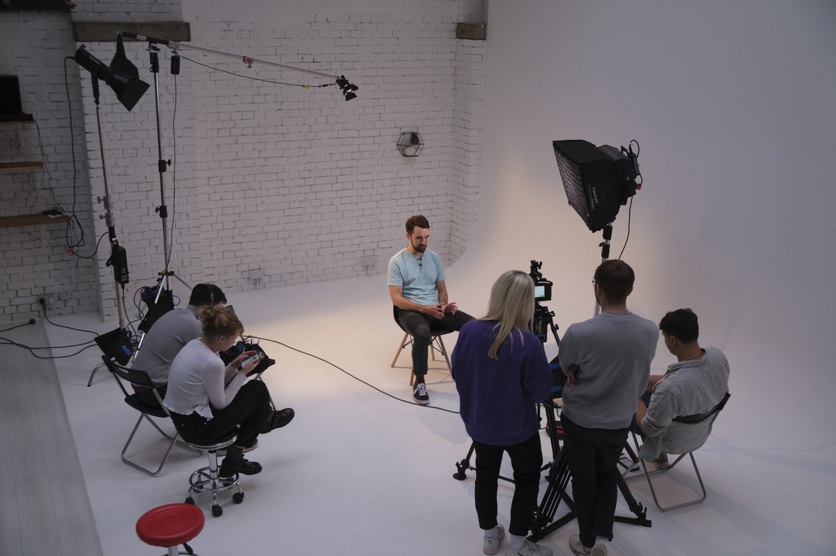 gattoncreative's tweet photo. A few Behind The Scenes pics from our shoot with @rainbowtokenbsc at @StudiosMello 📸 

Want to meet the developers of Rainbow Token? Check out the link below!😀🌈

https://t.co/11LwPkS13R

#Bitcoin #cryptocurrency #rainbowtoken #interview #Video #studio #London https://t.co/aYghrKw0U1