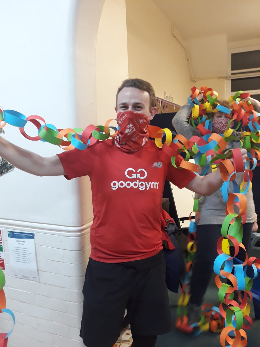 GoodGymSwindon's tweet photo. It's beginning to look a lot like Christmas 🎅🎄
Fabulous festive fun at Ferndale Primary School 🎅🎄

#dogoodgetfit #goodgym https://t.co/se8pX6X98B