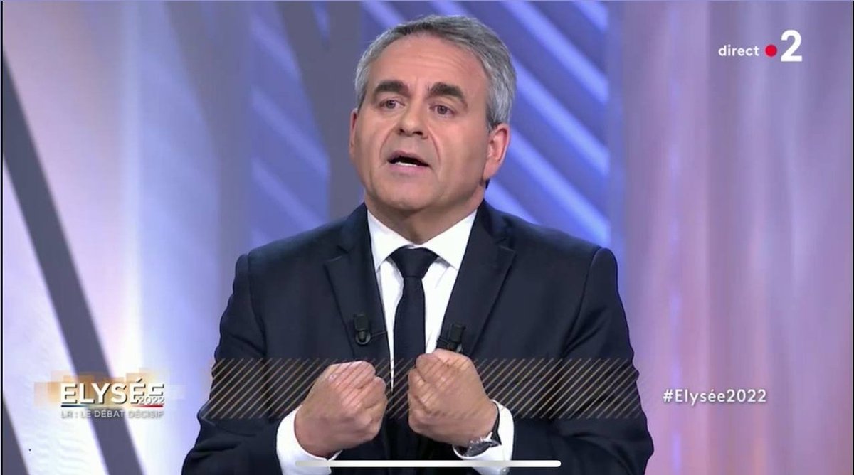 « Je mettrai aussitôt un terme à l’ensemble des projets éoliens. Je relancerai les projets d’EPR. Je reviendrai sur la PPE ». <a href="/xavierbertrand/">Xavier Bertrand</a> 
#GagnonsAverBertrand #Elysee2022
