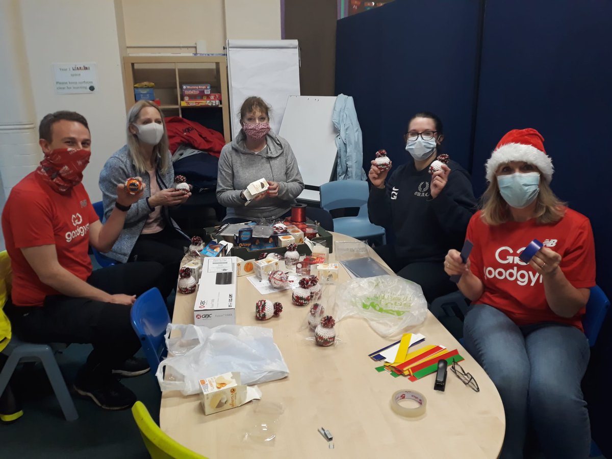 It's beginning to look a lot like Christmas 🎅🎄
Fabulous festive fun at Ferndale Primary School 🎅🎄

#dogoodgetfit #goodgym
