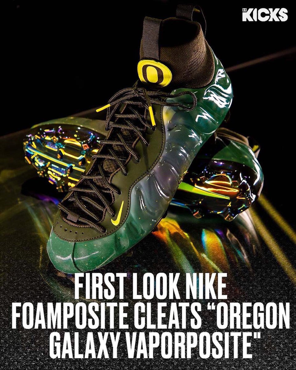 foamposite football cleats
