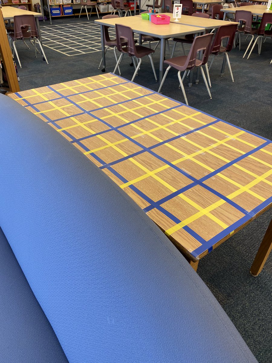 WilshireLibrary's tweet image. We’ve got grids on grids on grids. Which means we’re ready to launch our month long celebration of coding @WilshireES! So exciting! #MonthOfCode #HourOfCode #UnpluggedCoding