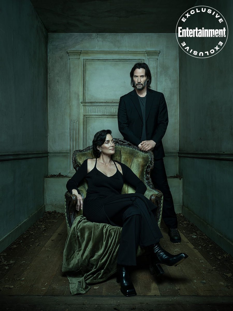 PrimeTopNews's tweet photo. #TheMatrixResurrections in the new EW release https://t.co/hZups7f84g