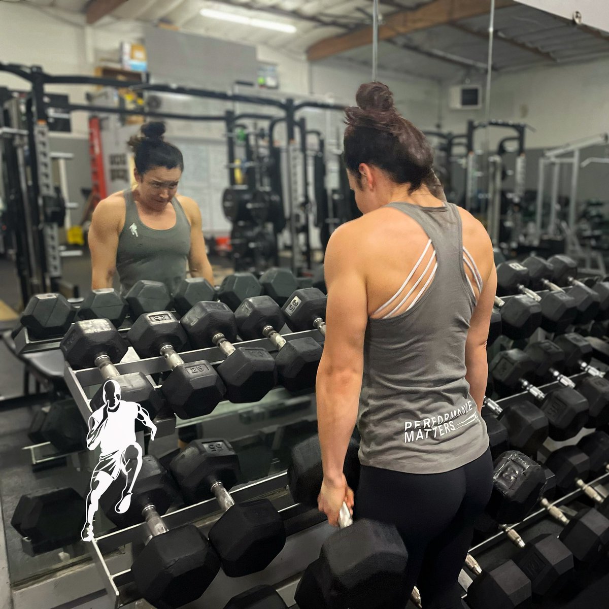 FMFstrong's tweet image. Trap life...
#builtAF
#workout
#shrugs