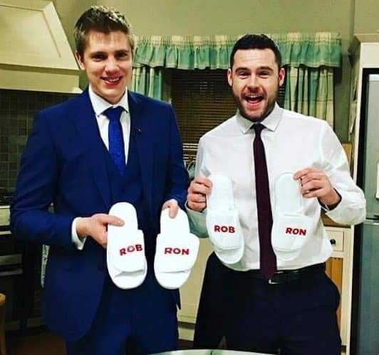 RuthRicketts8's tweet photo. @miss_kattz #Robron #Robronforeversoulmates https://t.co/rcJfKoDn8d