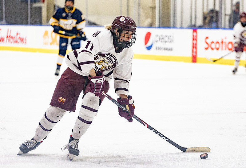 MacEwanGriffins's tweet photo. Congrats to our @MacEwanU three stars of the week:
⭐️Curtis Roach | M🏒
⭐️⭐️Alexei Walisser | M🏐
⭐️⭐️⭐️Amanda Murray | W🏒
@MacEwanHockey 
#GriffNation
📷 Joel Kingston, Eduardo Perez
STORY➡️https://t.co/rMw36glTMV https://t.co/BwZmYJJhC1