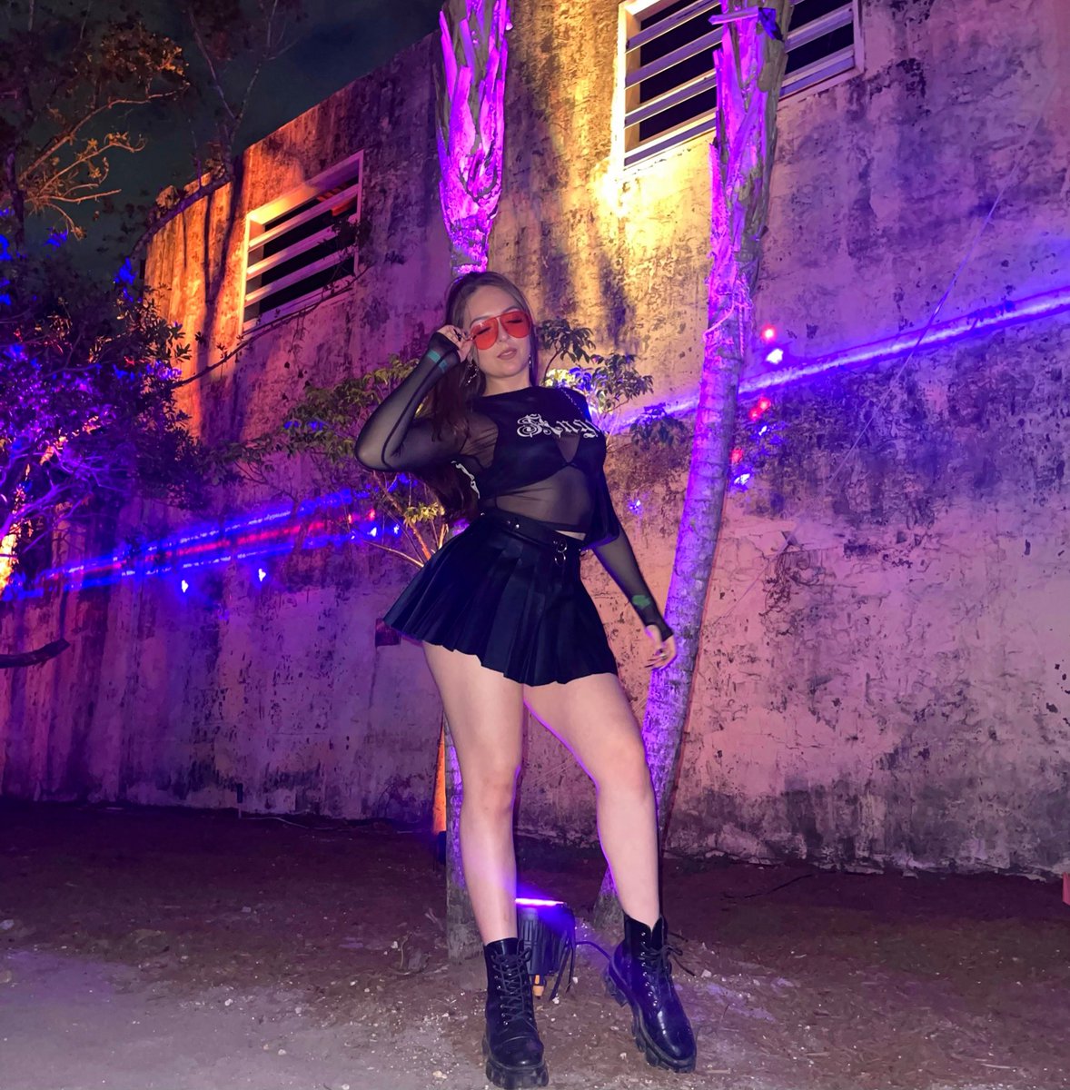 uphoriiaaa's tweet photo. Techno booty at @HocusPocusMIA 🖤 https://t.co/Wm2Z5eXf4o