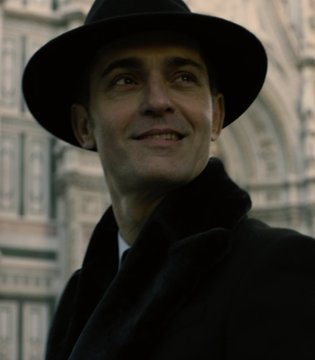 ActuMaxime's tweet photo. 📺🎬Alors que la fin de saison de #LaCasaDePapel est ce vendredi sur #Netflix, une série autour du personnage de Berlin est en préparation et elle sortira en 2023.

#LaCasaDePapael5 https://t.co/mO4tBzDMiA