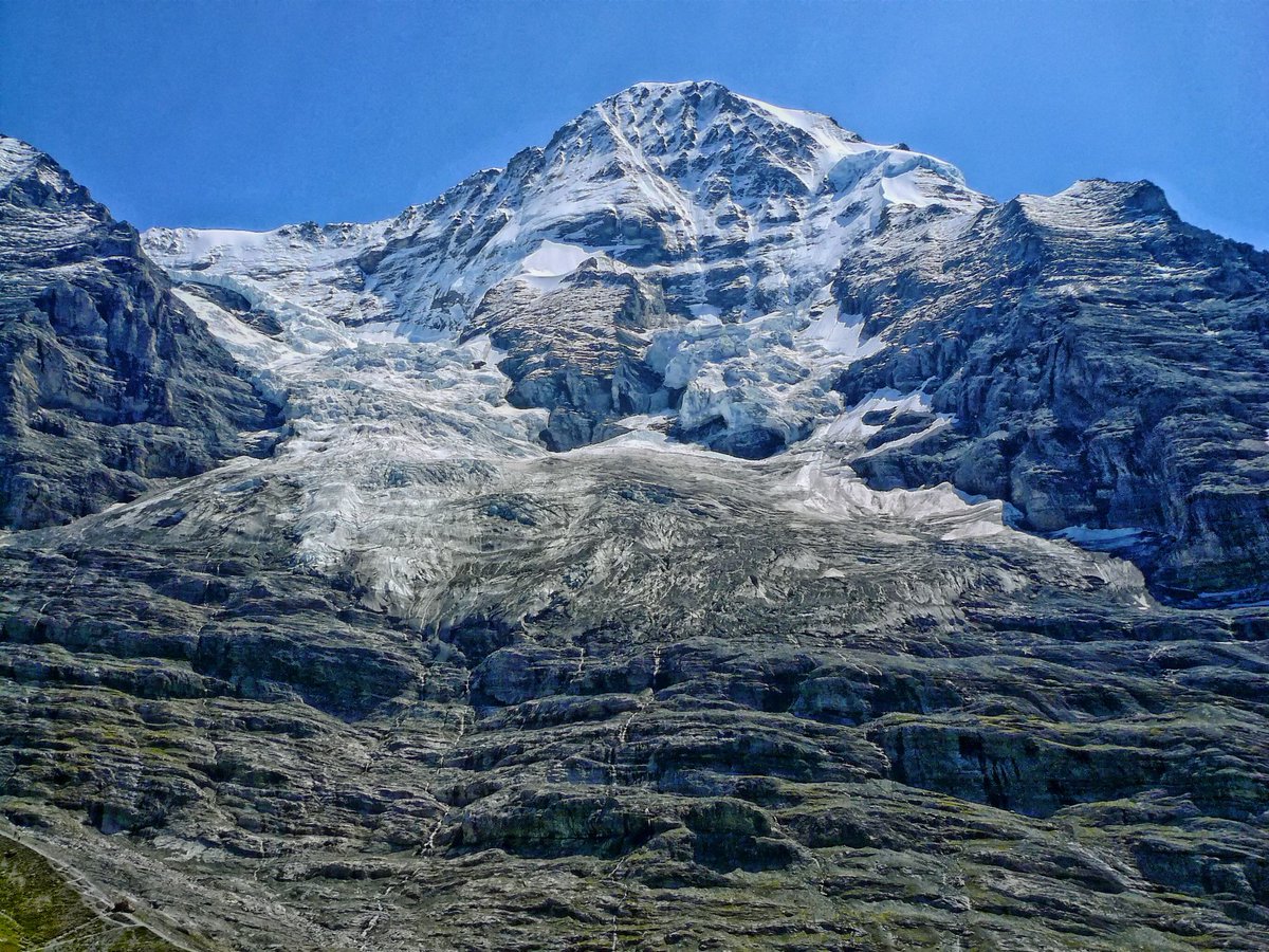 loknomoj's tweet photo. 💚 Eiger-Glaĉero (germane: Eigergletscher) #Svislando Foto de Pixabay. #Esperanto #lokoj https://t.co/GS2bue378b