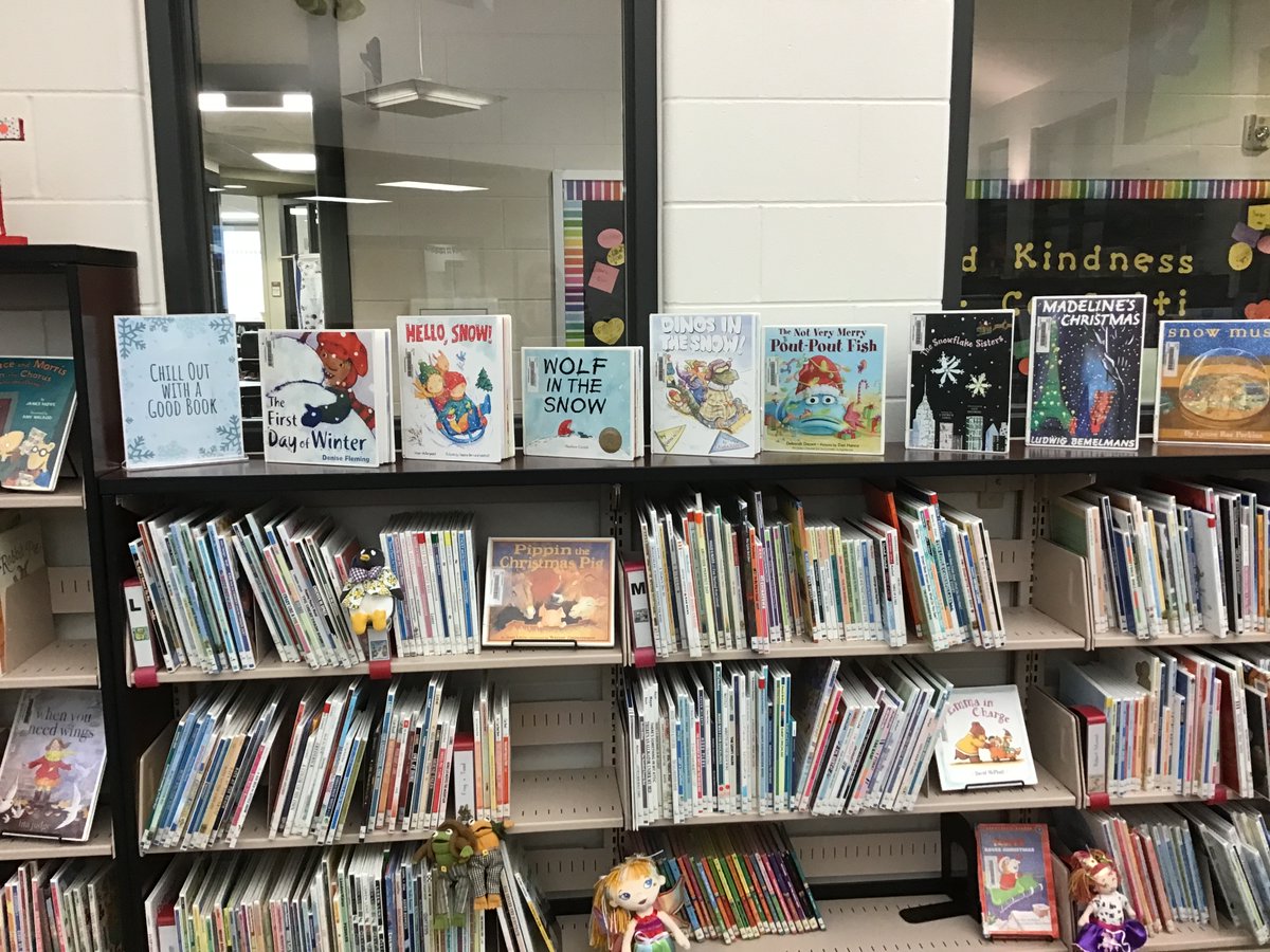 MrsMildenberger's tweet photo. The @UpchurchElem library is ready for winter! #LeaperNation https://t.co/O0Xv0jv6Zu