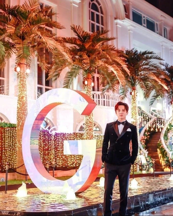 Carmen43533815's tweet photo. #DimashQudaibergen #BeWithMe cuando te escuchó #FlyAway me emociona mucho su música 😘@dimash_official #WithDimash
#DimashTheVoice https://t.co/KRLlX6jfZw