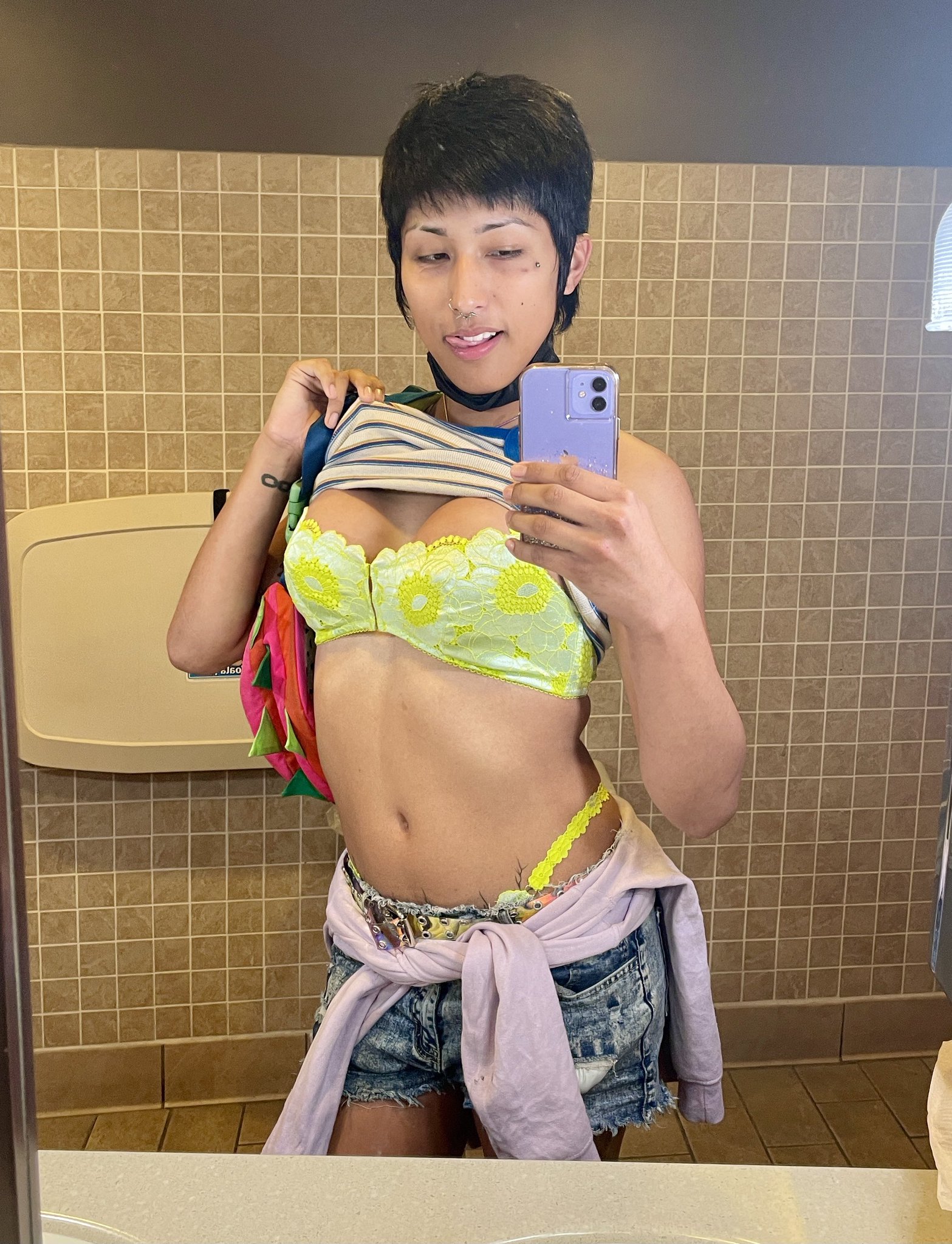 Pixi Lust on Twitter: "Wanna get freaky with me in the IHOP bathroom