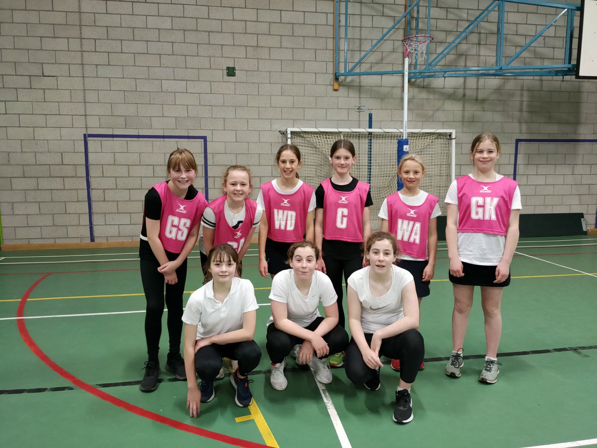 swifts_club's tweet image. Our teams did so well at the weekend. 4 out of 6 wins! #netballgoals #girlsplaynetball #activesport #netball