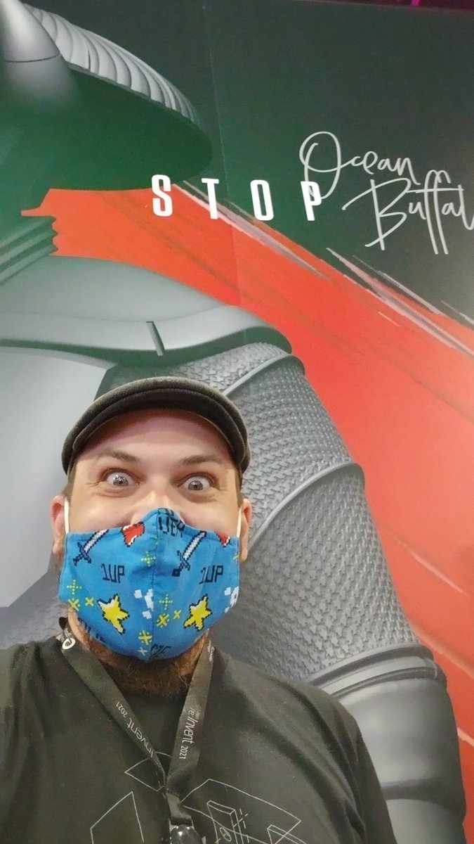 TroopersThorn's tweet photo. #GoCrowdStrike #awsreinvent2021 https://t.co/lX2AOiBVrP