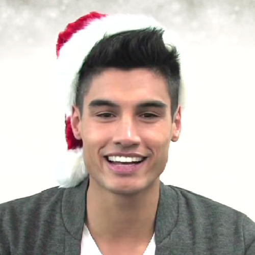 twantedicons's tweet photo. icons: @MaxGeorge e @SivaKaneswaran  - Christmas 
créditos: @mcguinesssx https://t.co/6nuQgA17t8