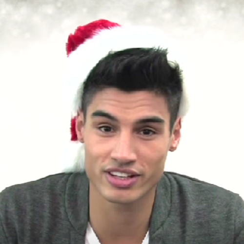 twantedicons's tweet photo. icons: @MaxGeorge e @SivaKaneswaran  - Christmas 
créditos: @mcguinesssx https://t.co/6nuQgA17t8
