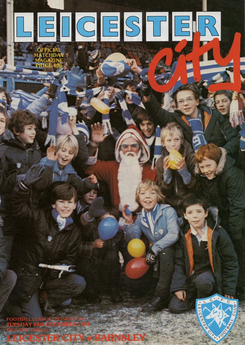 LCFCprogs's tweet image. #LCFCAdvent 🦊 Day 17
1982: No requirement for Brian Blessed to keep the Family Enclosure kids in check. Not a flick of the V's in sight, all eyes on promotion...
#LCFC