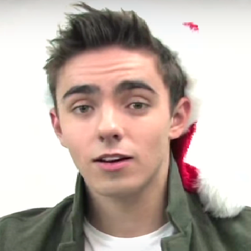 twantedicons's tweet photo. icons: @NathanSykes - Christmas 
créditos: @mcguinesssx https://t.co/eIlE0BQmoE