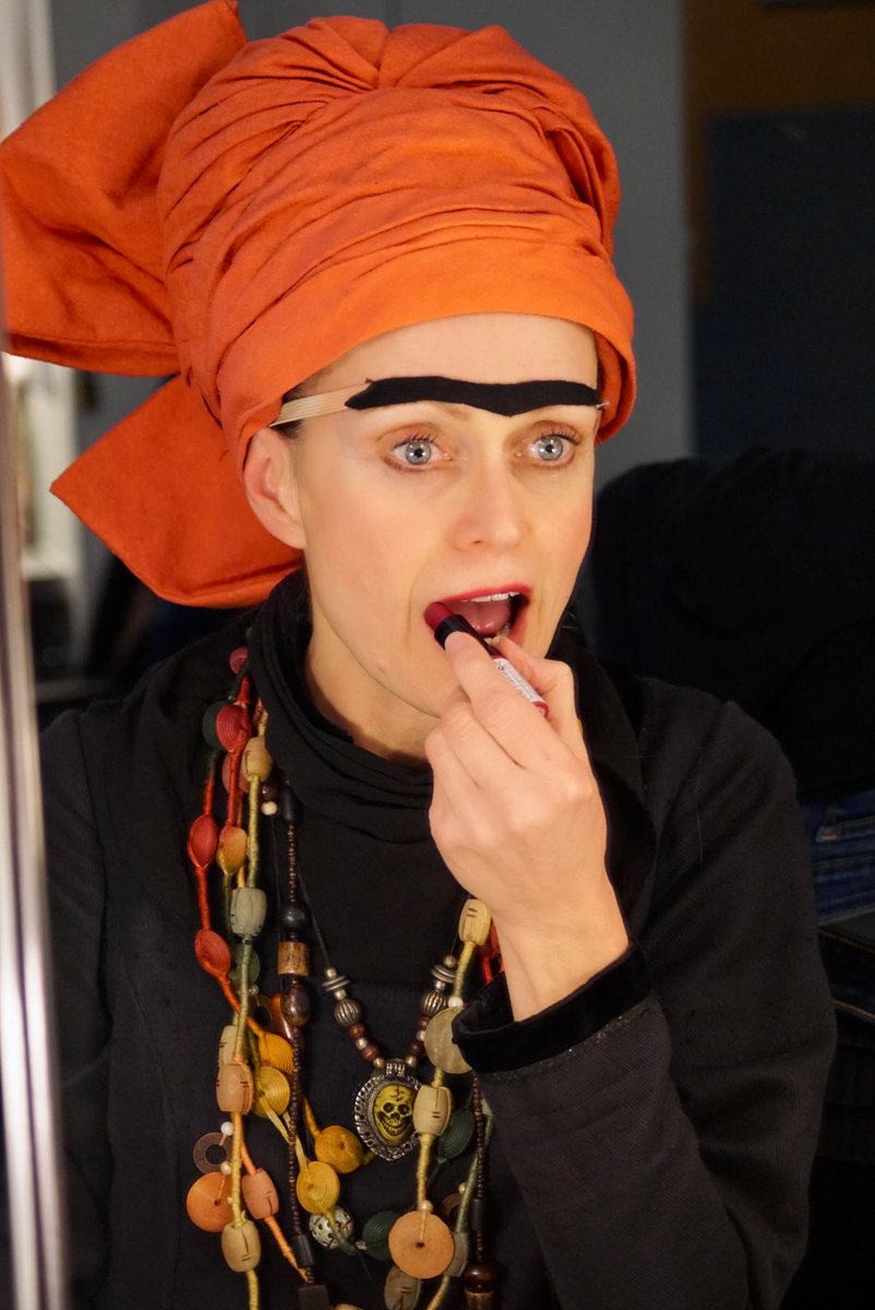 Emmalucysmith's tweet photo. Hope my witchy pals had fun without me tonight. So miserable being stuck at home when I could be doing such a fun show as #ROHMacbeth we will miss all involved so much. Until next time!! ❤️😍🥰❤️ #rohchorus #verdi #Macbeth I’m off to watch the livestream. 🧙♀️ https://t.co/Re0hDreqrF