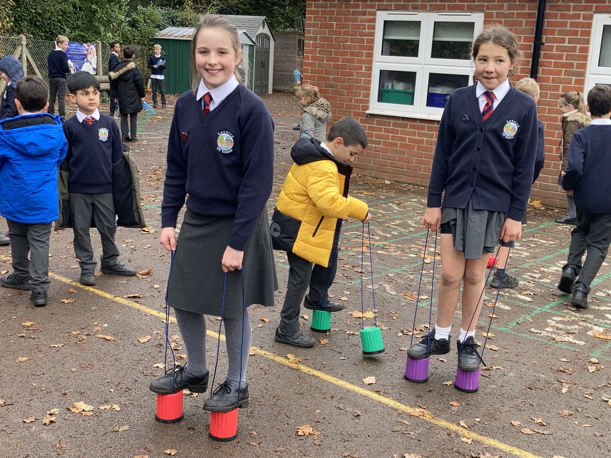 sonningprimary's tweet photo. Our proud play leaders, have been working closely with the lunch staff to implement the new playground activity zones as requested. #PupilVoice #LunchtimeFuntime #SchoolValues https://t.co/3zqIgmGOcc