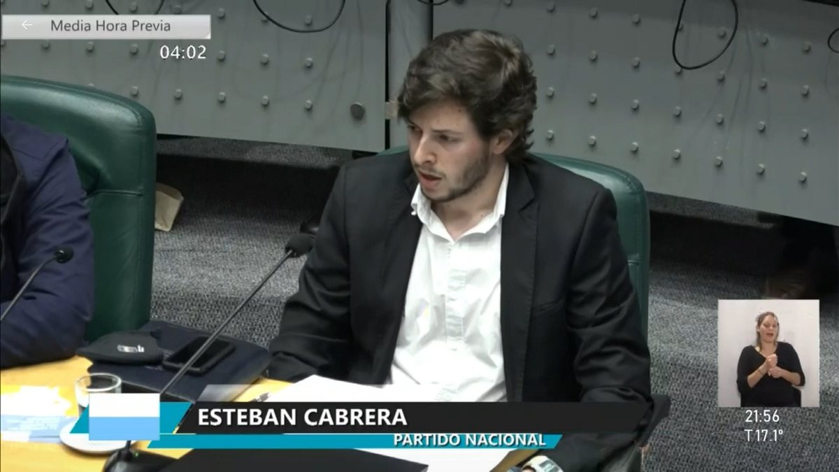 Avances en Piriápolis fueron subrayados por el edil Cabrera, puso como ejemplo los trabajos realizados por la dirección de gestión ambiental, la limpieza en diversas zonas, la reparación de veredas o las mejoras en la llamada ramblita de Piriápolis.-> facebook.com/juntamaldonado… #JDM