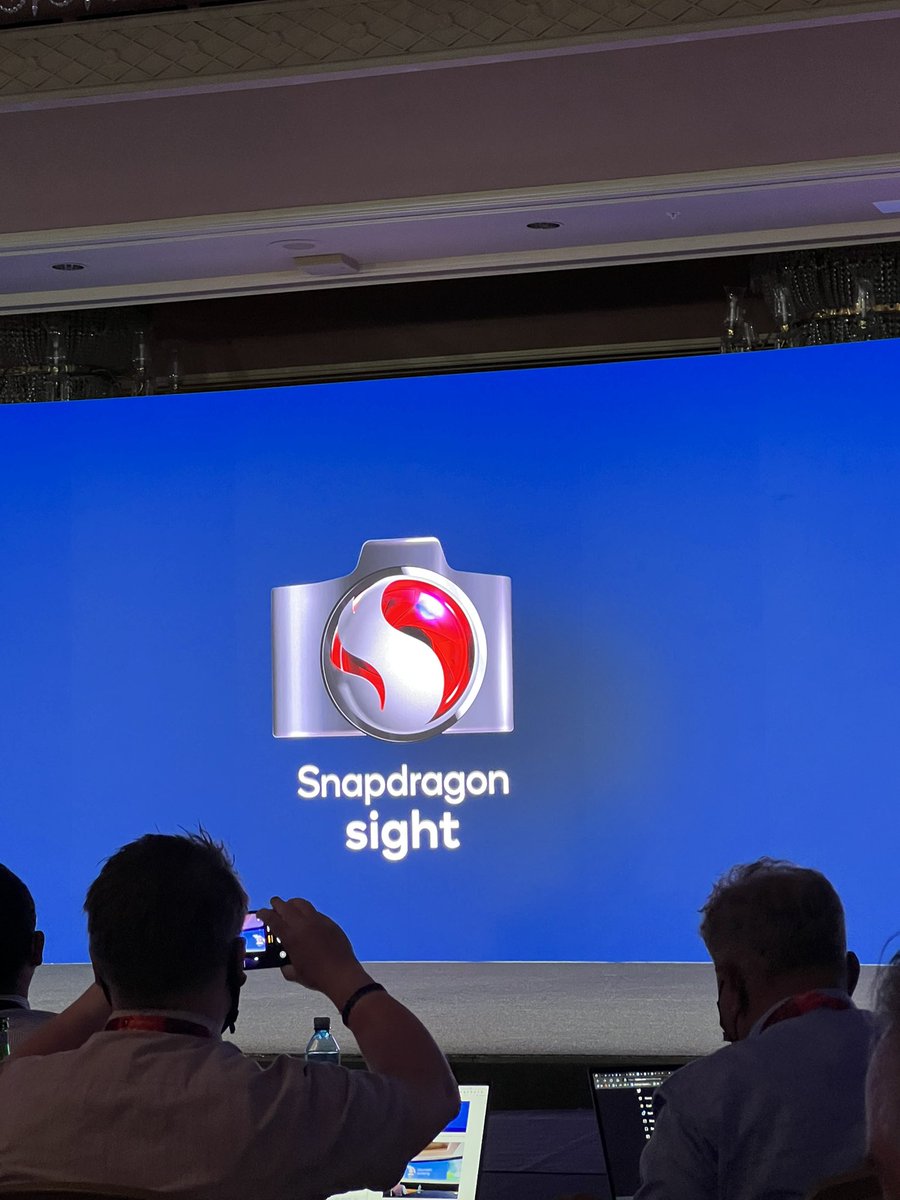 caro_milanesi's tweet photo. I love that @Qualcomm is branding #snapdragonsight to really underline that what is delivered is a solution. the platform from the camera to the AI engine and the software optimization wrapped around it deliver the premium experience #SnapdragonSummit https://t.co/9HxXalPoFD