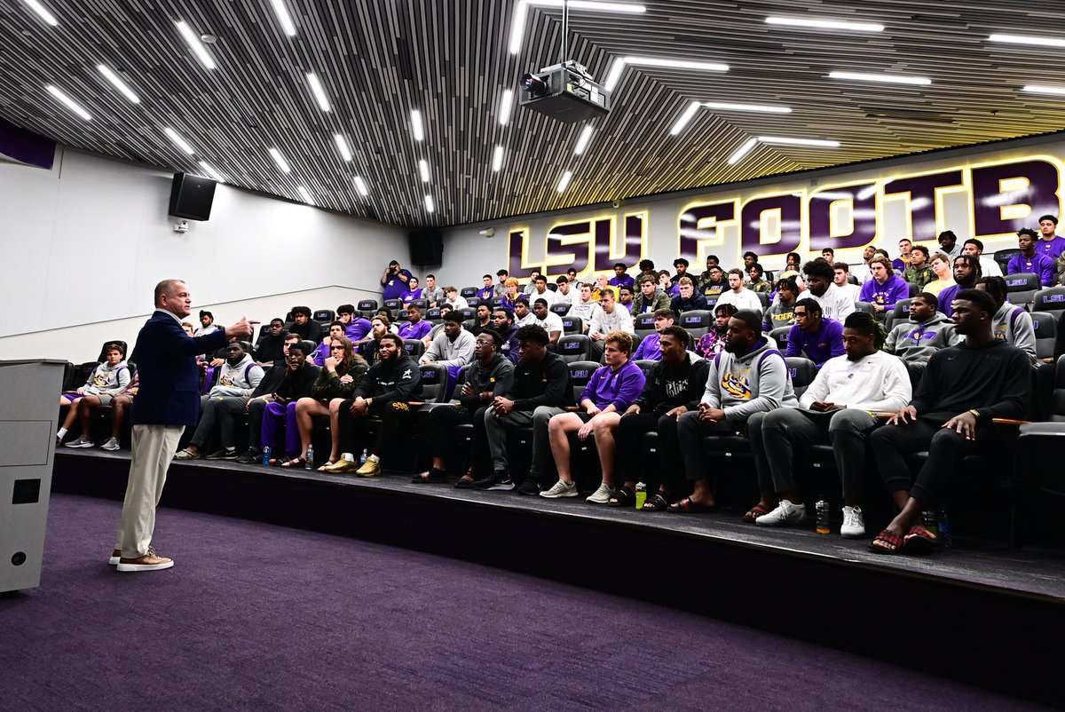 LSUfootball's tweet photo. “My name is Brian Kelly. I’m your new head football coach.” https://t.co/H8DDGxudrm