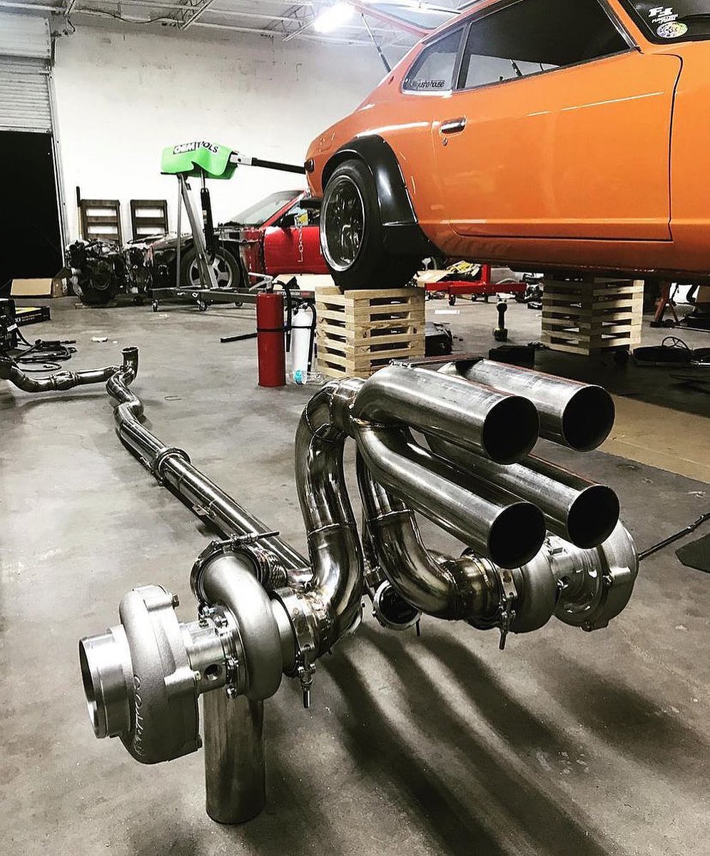 TurbologyLLC's tweet photo. Wild rear-mount #twinturbo set-up by @project_car_service for @aird_hauler
•
#turbology #datsun240z #datsun260z #datsun280z #datsun #nissan #s30 #fairladyz #fairlady #240z #260z #280z #350z #370z #zociety #vqfamily #vqnation #vqlife #vq35de #vq35hr #vq37vhr #vq35 #vq37 #turbo https://t.co/MVquHcMmL9