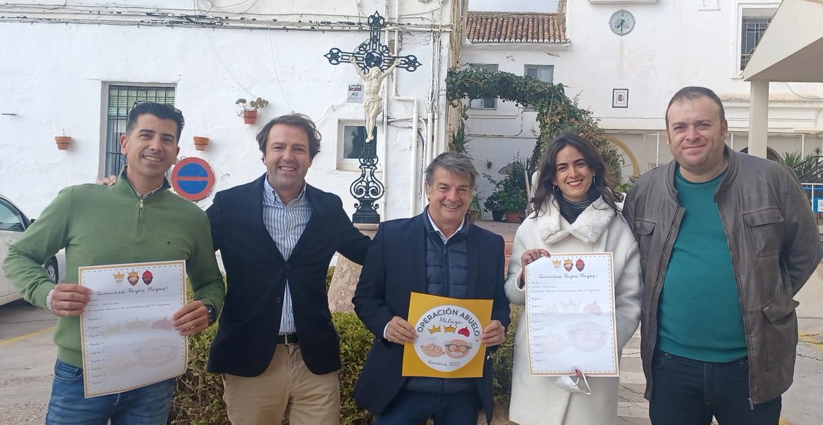 CulturalPalo's tweet photo. Ya en marcha la #operacionabuelo, con @Juande_Villena, @chichomarin67 y @HC_Hispania, entre otros compañeros de viaje, como parte indispensable para que la alegría llegue cada #navidad a los más vulnerables en #Málaga. 

#VAMOS!!! https://t.co/32TrIyAyzS