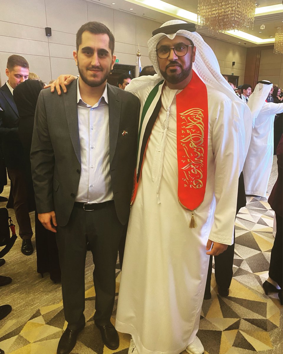 MsheikHssein's tweet photo. مع الدكتور محمد أحمد الجابر 
سفير دولة الإمارات العربية لدى روسيا
#hssein_msheik
#الإمارات_العربية_المتحدة 
#اليوم_الوطني_50 https://t.co/1wHQDojI6l
