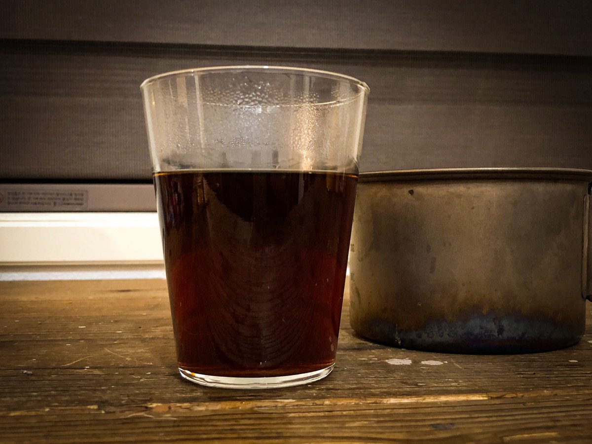 NGC_2020's tweet photo. NGC(Nature Guerrilla Coffee)

Monte Copey El Halcon・Villalobos・ Double Fully Washed (Costa Rica)

コーヒー※(特にナチュラル系)は
温度によって味がガラっと変化します
また豆を通す湯温にも左右されます

今回は
70℃のお湯で抽出し
湯せんして温める

手間は掛かりますが
美味しくなります https://t.co/L3MTQNQi9b