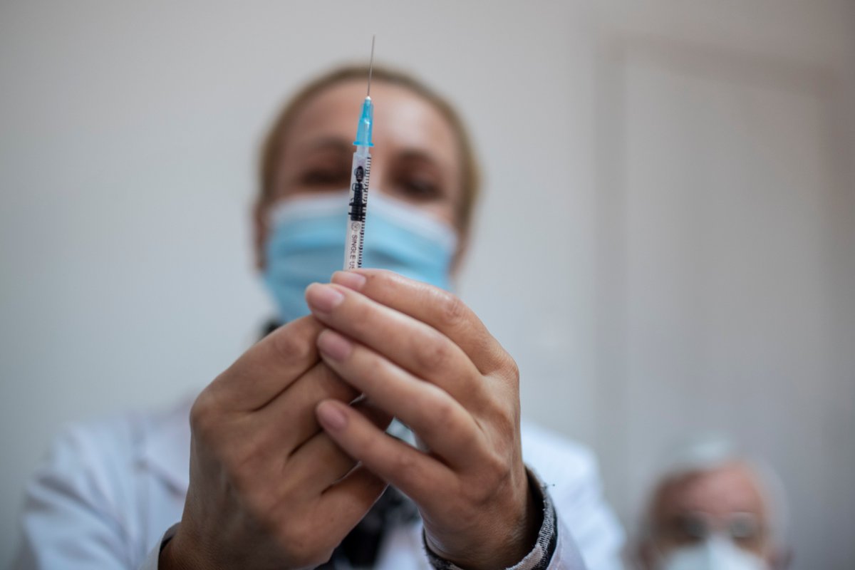 ajplus's tweet photo. Greece will start fining people over 60 who refuse vaccines €100 a month, with the money going to fund hospitals fighting #COVID19.

Greece is 63% vaccinated and recently banned unvaccinated people from indoor places like gyms and restaurants after record daily infections. https://t.co/46tkytU36F