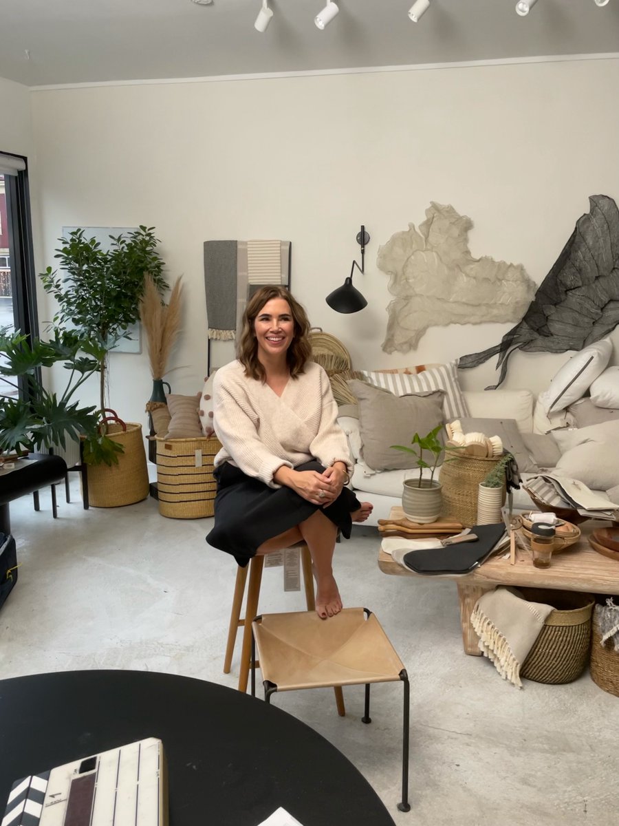 BuckProductions's tweet photo. A busy day for Buck!
1 shoot in Vancouver on an exciting new project with the amazing @purebyamimckay, with Emma Fleury Harvey & Matthew Kershaw 📸
1 shoot in New York for AMP - an incredible company leading the charge on environmental change ♻️
#worklifetravel #buckproductions https://t.co/Q902iMcmWn