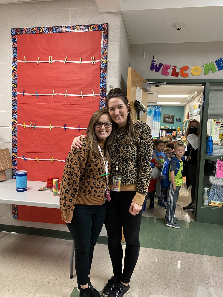 MissR_Duello's tweet photo. Accidentally twining with one of your besties, Mrs. Evans! 🐆🐆 https://t.co/nLy5nOVRap