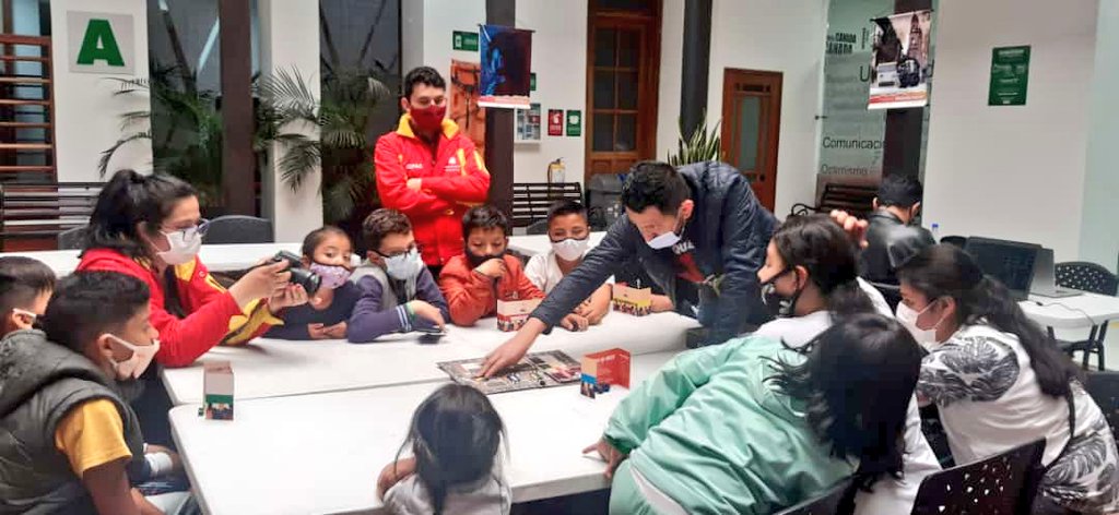 BogotaParticipa's tweet photo. Nuestro Laboratorio de Innovación Ciudadana #ParticiLab lanza el #ElectionParty 🤩 para promoverla la innovación democrática.
Con este juego niñas, niños y jóvenes conocerán cómo funcionan las campañas electorales, el proceso electoral y reconocerán la importancia del voto.🙋🏽♀️🙋🏿♂️ https://t.co/qov6o5cfTQ