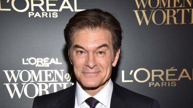 CTVNews's tweet photo. Dr. Oz plans to run for U.S. Senate seat in Pennsylvania: AP sources https://t.co/ogKAvH6es4 https://t.co/jWzK5LH1Jm