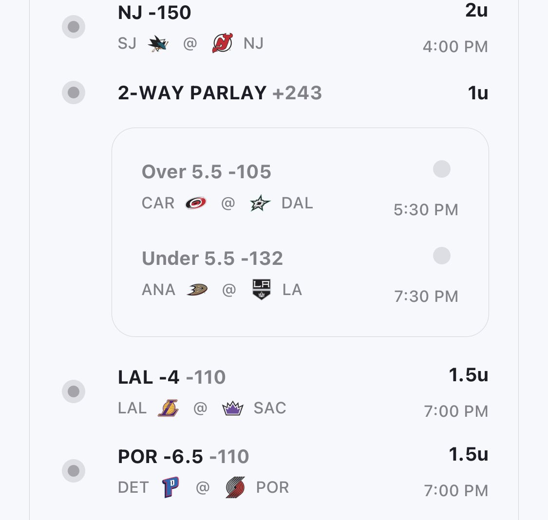 TheWavePicks's tweet image. Small day today but plenty of money to be made.