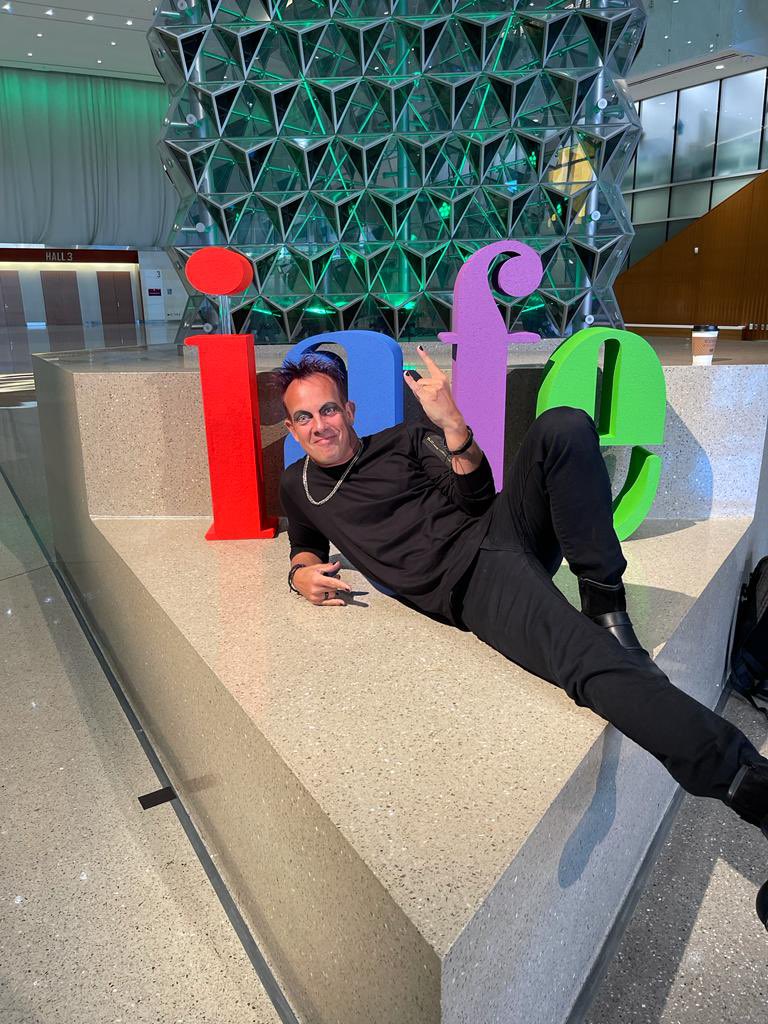bells2go's tweet photo. Day two at the IAFE Conference 🤘

#iafeconvention #iafeconference #bells2go #castinbronze #castinbronzethelegacytour #uniqueentertainment #oneofakindmusic #carillon #carillonbells #keepcalmandcarillon #sanantoniotexas #texas https://t.co/KY0HLXcnLi
