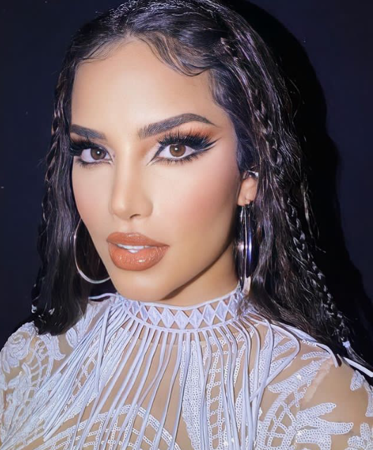 by_jukilopa's tweet photo. mi cara cuando soy la mujer  más seguida en yt latam 

KIM LOAIZA 1 YT LATINOAMÉRICA https://t.co/shXivJ1Xzg